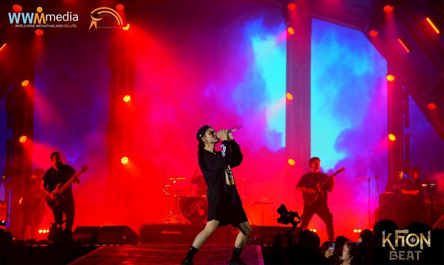 🔊 นายณัฎฐ์ธนัน วงศ์เตชะนนท์ “ Boss Sun Sun ”นักธุรกิจหนุ่มรุ่นใหม่ไฟแรง เปิดตัวระบบแสงสีเสียงสุดล้ำในงาน “Khon Beat Festival 2025 “ภายใต้แบรนด์ เวิลด์ไวด์ มีเดีย จำกัด( WMM )และ บริษัท มหานครเอ็นเตอร์เทนเม้นท์ จำกัด ( MHK )